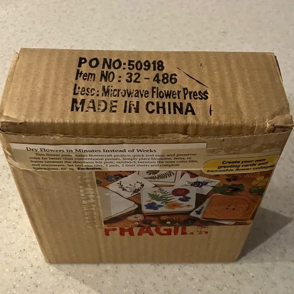 Gardener's Supply Company Microwave Flower Press Kit - Terracotta Tiles 4lb box - Picture 5 of 8